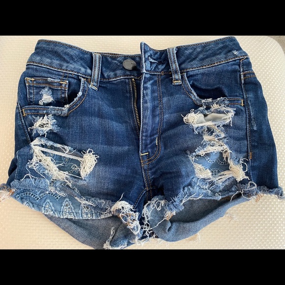 American Eagle Hi Rise Festival Denim Shorts - Picture 2 of 4